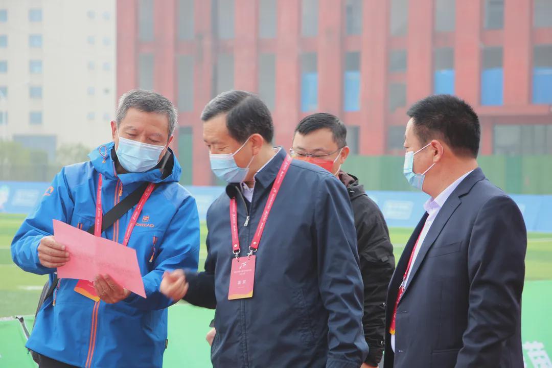 央视CCTV5，现场直播足球比赛的激情与魅力