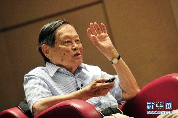 澳门六叔公论坛资料战神，最新消息与新闻信息深度解析