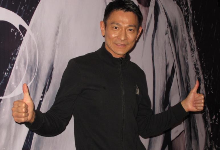 澳门六奖和彩开奖结果对比分析，一张图片对比表格大全的深度解读